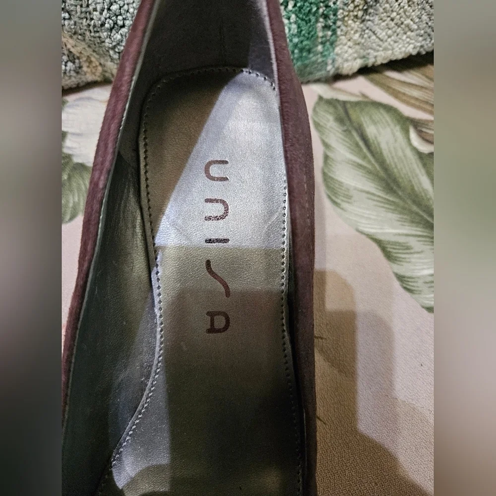 #314 UNISA- Brown Suede Wedged Heeled. SIZE: 8 M